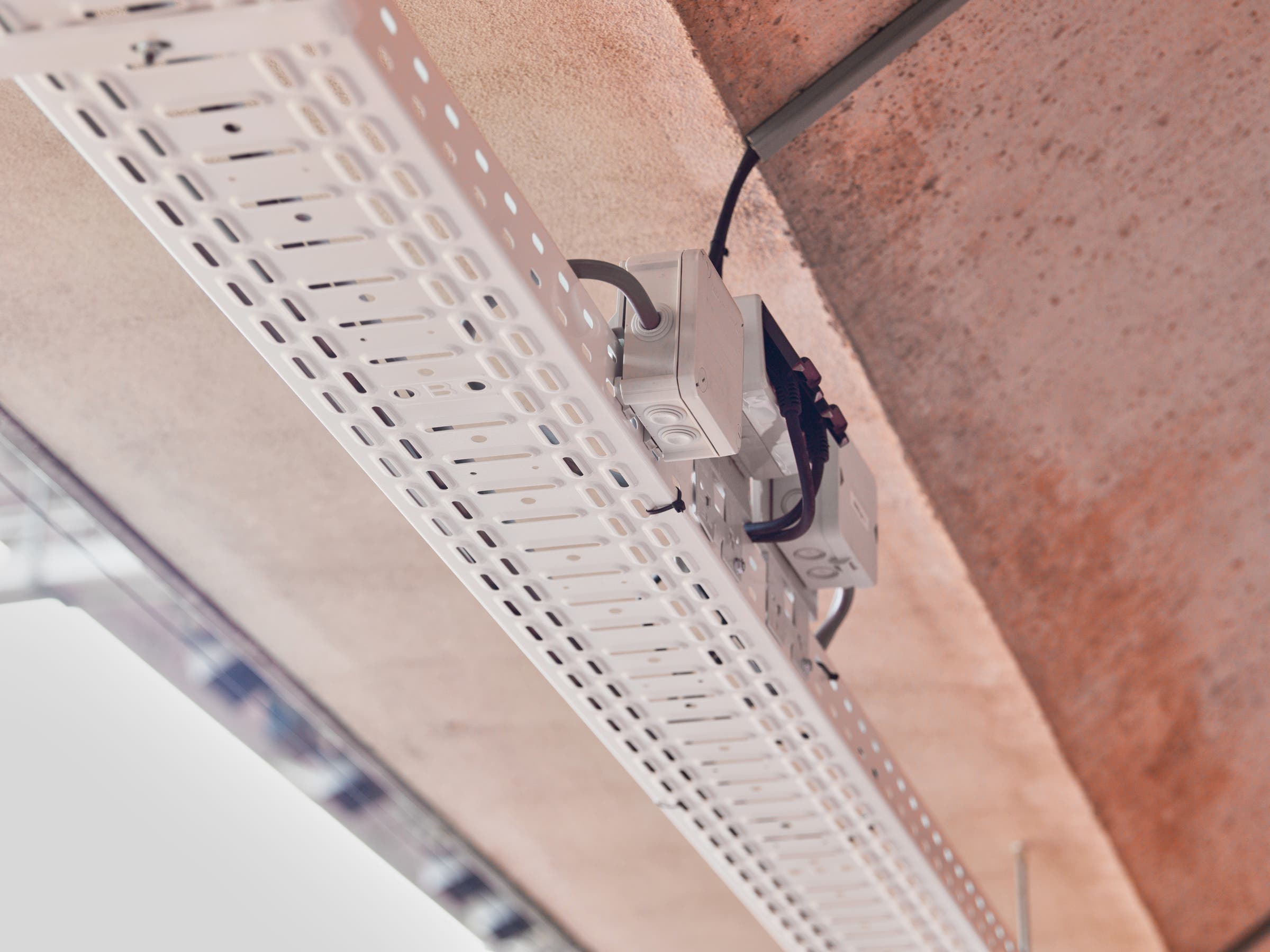 RKS-Magic® Cable Trough