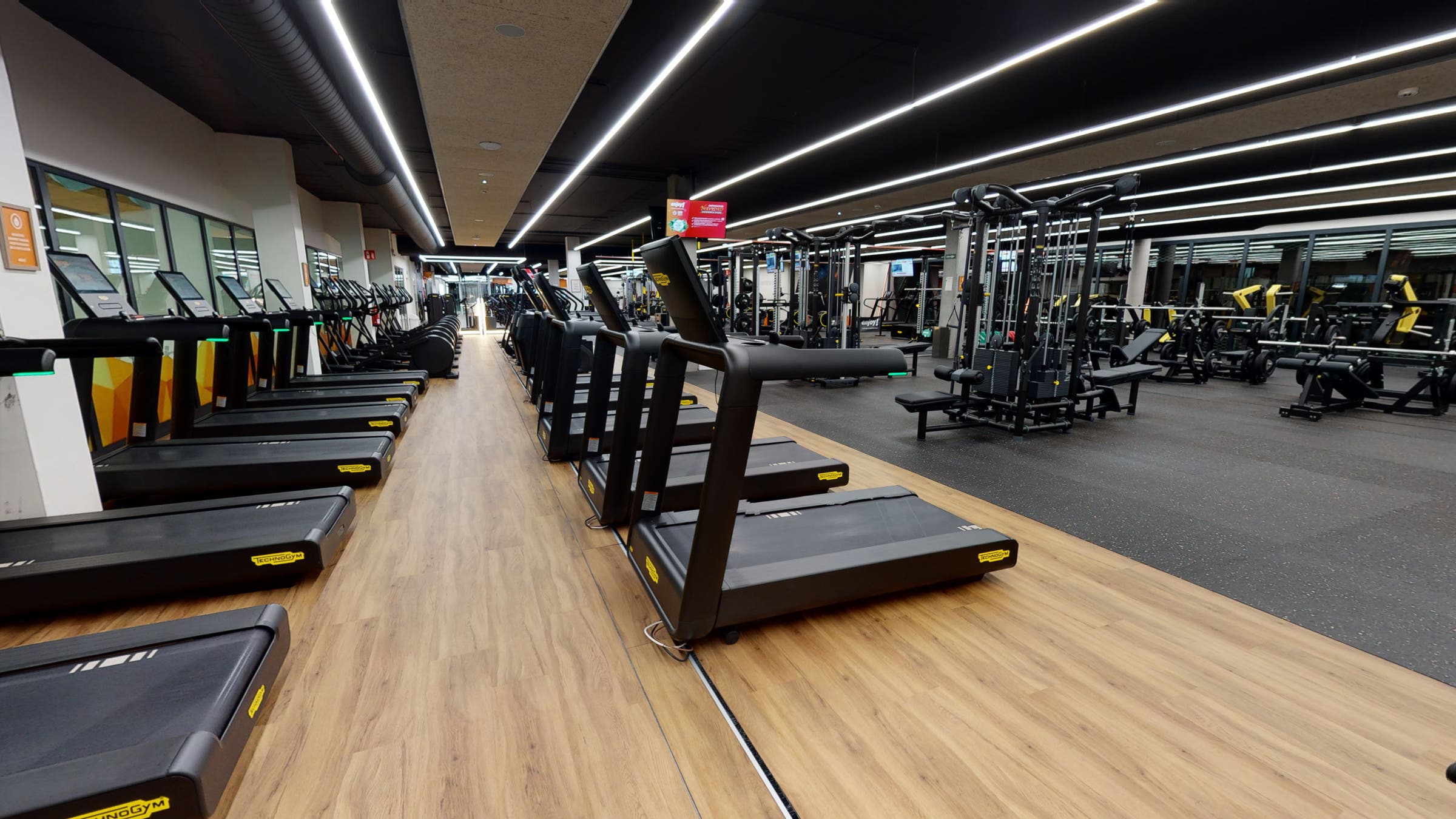 Fitnessstudio Enjoy Gym in Oviedo