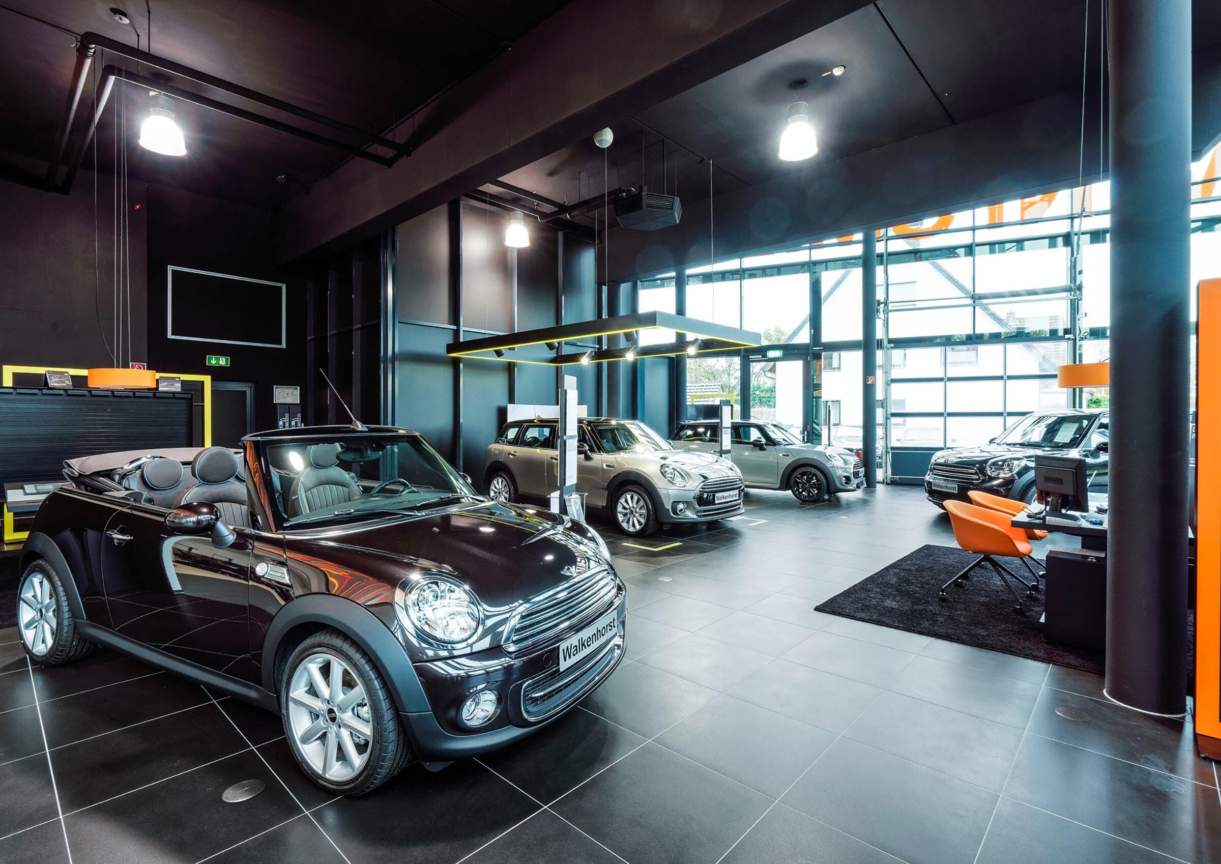 Mini Cooper, Showroom