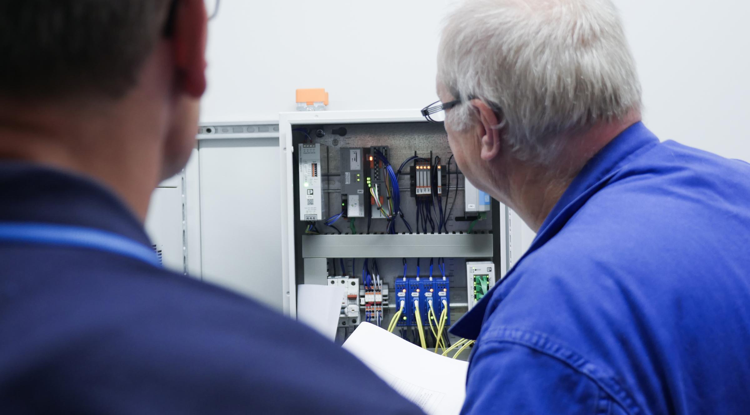 Betriebselektroniker_Elektronik